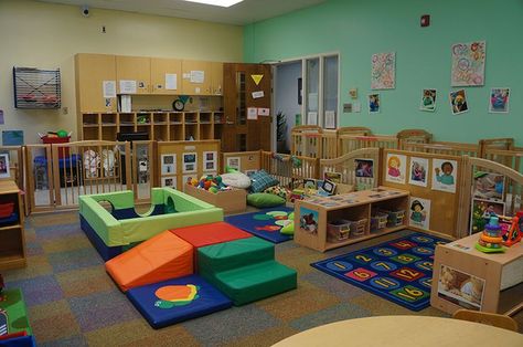 Daycare Rooms Setup, Toddler Daycare Rooms, Infant Room Ideas, Daycare Room Design, Daycare Room Ideas, Infant Room Daycare, Infant Toddler Classroom, Daycare Setup, Infant Daycare