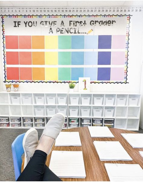 If You Give A First Grader A Pencil Bulletin Board, First Grade White Board Set Up, Small Classroom Bulletin Boards, Good Classroom Ideas, Lower Elementary Classroom Setup, Classroom White Board Ideas, First Grade Classroom Set Up Themes, Classroom Hacks Elementary, First Year Teacher Must Haves Elementary