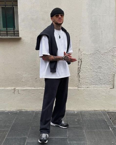 Summer Streetwear Men, Men Outfits Aesthetic, Streetwear Magazine, Men Aesthetic Outfits, Boyfriend Fashion, Old Money Men, Sneakers Outfit Men, Money Men, Man Outfit