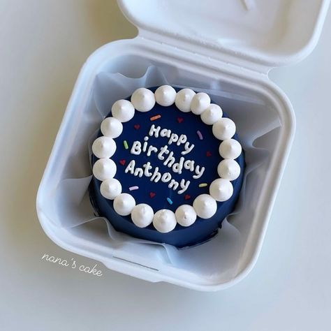 Birthday Bento Cake Ideas For Boyfriend, Birthday Bento Cakes For Boyfriend, Bento Cake Simple Design, Bento Cake Design For Boyfriend Birthday, Bento Cake Birthday Boyfriend, Simple Bento Cake Design, Korean Cake For Boyfriend, Mini Birthday Cake For Him, Blue Bento Cake