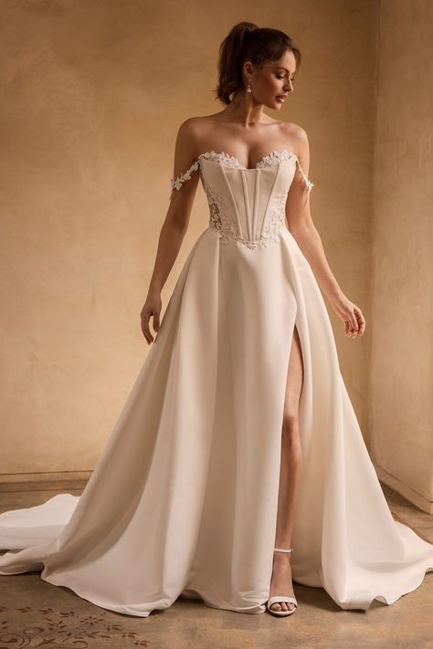 Ballgown wedding dress