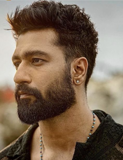 Photo For Sketch, Formal Hairstyles Men, Latest Beard Styles, Handsome Indian Men, Short Hair With Beard, Beard Cuts, Haircut Names For Men, Beard Art, Diwali Pictures