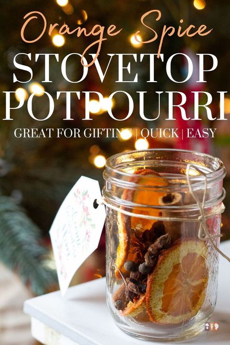 Diy Stove Top Potpourri, Potpourri Diy, How To Make Potpourri, Orange Potpourri, Christmas Candle Ideas, Fall Potpourri, Gifts From The Kitchen, Holiday Potpourri, Homemade Potpourri