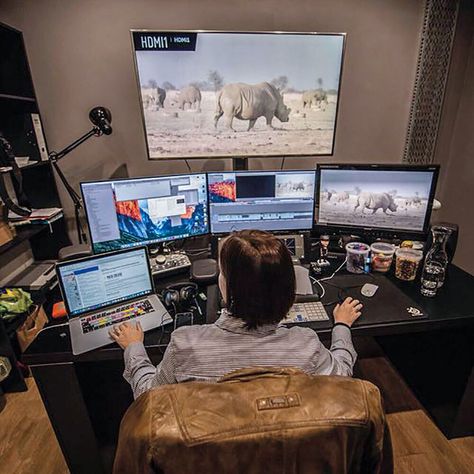 🎬 #WomeninPost — Editor Daniëlle Nel #videoediting #postproduction #mediacomposer #avid #iamavid Film Editor Workspace, Avid Media Composer, Editor Setup, Video Editor Portfolio, Video Editing Setup, Video Editing Studio, Video Editing Suite, Movie Editing, Editing Room