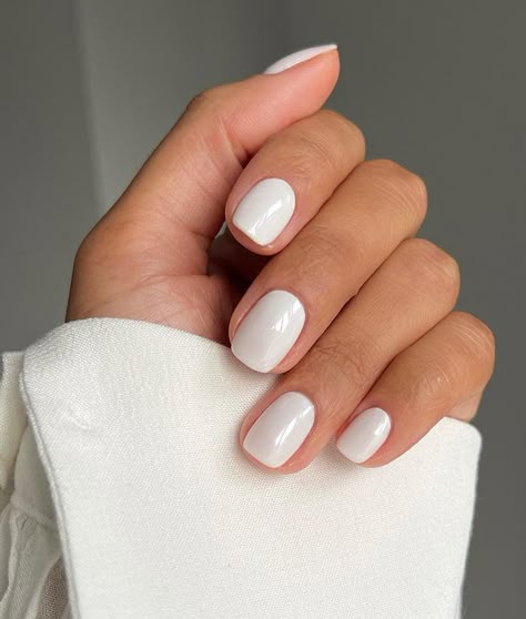 White Short Nails, Fake Nails White, White Gel Nails, Milky Nails, Broken Nails, Her Nails, White Nail Designs, Manicure Y Pedicure, Classy Nails