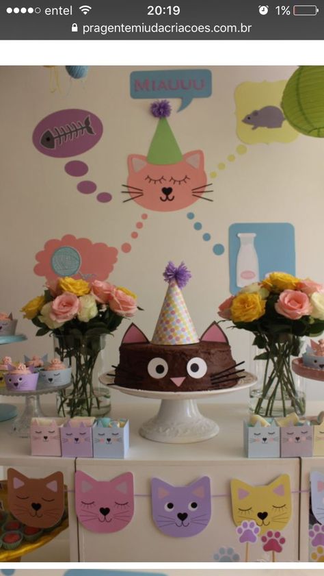 Kitten Birthday Party, Katt Grejer, Cat Themed Parties, Cat Themed Birthday Party, Kitten Party, Kitten Birthday, Cake Party, Cat Birthday Party, Cat Cake