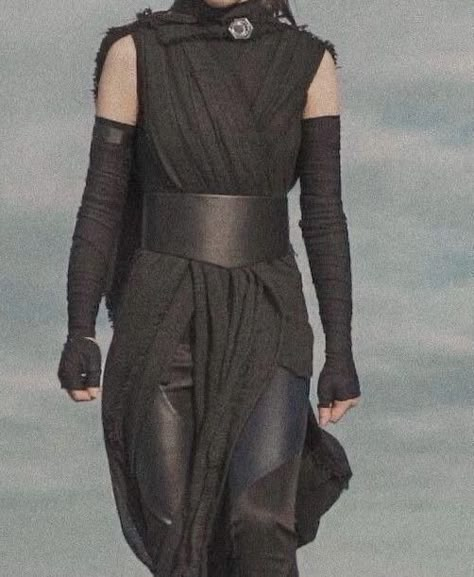 Nomu Mha, Star Wars Inspired Outfits, Jedi Outfit, Grey Jedi, Star Wars Oc, Warrior Outfit, Star Wars Fashion, Star Wars Outfits, Star Wars Inspired