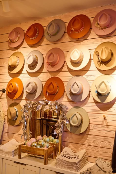 Shop Wide Brim just inside Hotel Drover. Boutique Store Displays, Gift Shop Displays, Cowboy Shop, Fort Worth Stockyards, Ranch House Decor, Hat Wall, Diy Boho Decor, Boutique Display, Luxury Hats