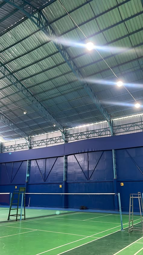 Badminton Court Snap, Badminton Snap, Court Badminton, Healing Nature, Badminton Sport, Badminton Court, Aesthetic Instagram Stories, Grp Port, Snap Ideas