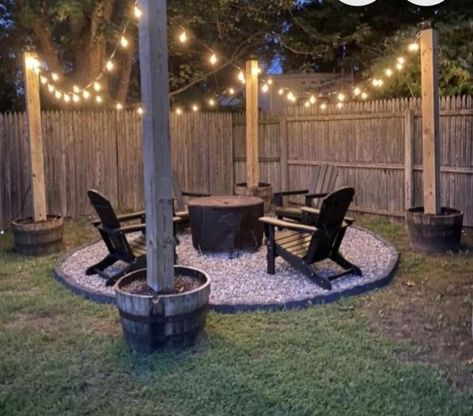 Outdoor Fire Pit Area, Garden Hacks Diy, Outdoor Patio Designs, Cozy Backyard, Outdoor Patio Space, Fire Pit Area, Backyard Fire, Outdoor Decor Backyard, Fire Pit Backyard