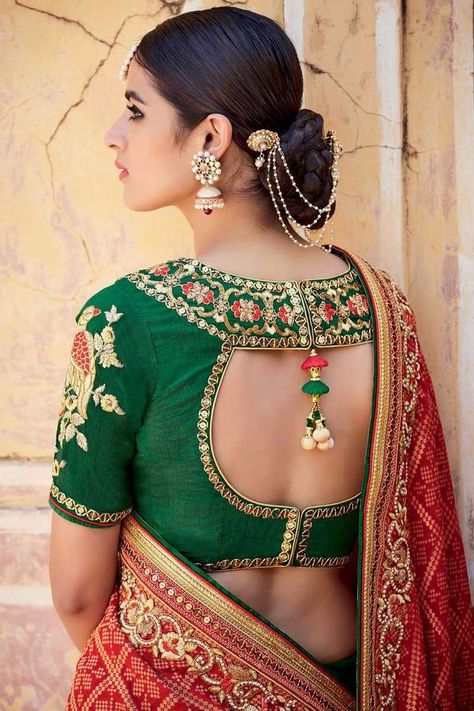 ब्लाउज बैक नेक डिजाइन, Latest Blouse Styles, Latest Saree Blouse, Indian Blouse Designs, Best Blouse Designs, Backless Blouse Designs, Blouse Back Neck Designs, Wedding Blouse Designs, Blouse Designs Silk