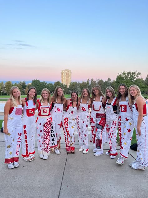 Overall Football Game Outfit, Senior Overalls Cheer, Football Overall Ideas, Overalls Football Game Outfit, Game Day Overalls Outfit, White Senior Overalls Ideas, Spirt Week Jeans, Spirt Week Pants Ideas, School Overalls Spirit