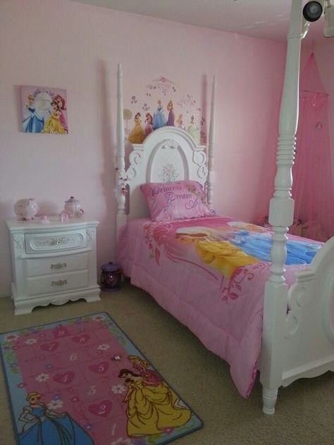 ~ Soren ~ Disney Princess Room Aesthetic, Disney Princess Bedroom Ideas, Disney Princess Bedroom Decor, Disney Princess Room Decor, Disney Princess Bedroom, Girls Princess Bedroom, Disney Bedroom, Girls Princess Room, Disney Princess Room