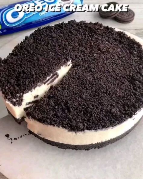 Oreo Ice Cream Cake, Chocolate Dishes, Chocolate Recipes Homemade, Oreo Ice Cream, Double Cream, Oreo Recipes, Sweet Dishes Recipes, Cream Filling, Quick Recipes Snacks