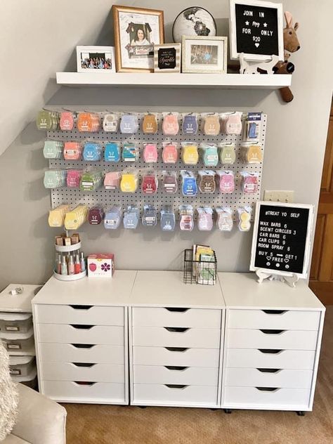 Scentsy Event Ideas, Scentsy Organization Storage, Scentsy Wax Storage Ideas, Candle Inventory Storage, Scentsy Pop Up Shop, Scentsy Office Organization, Scentsy Organization Ideas, Scentsy Business Ideas, Scentsy Storage Ideas