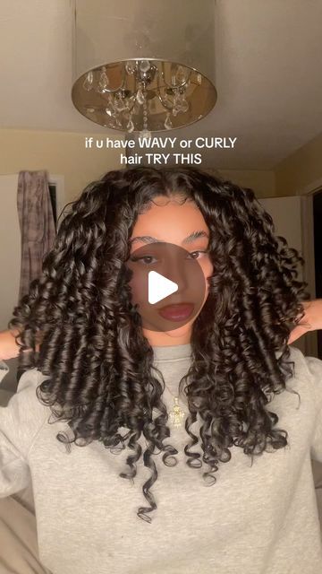 𝑒𝓂𝒾𝓁𝓎 𝒹𝑒𝓂𝒾𝒶𝓃 on Instagram: "hands down THE BEST curl routine out there" Emily Demian, Curl Routine, Updo Curly, Curly Hair Updo, Curly Hair Inspiration, Curly Hair Routine, Hairstyles Over 50, Hair Routine, Hair Routines