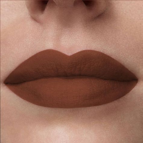 Fall Makeup Brown Lipstick, Cool Toned Lipstick Shades, Brown Lipstick Makeup Look, Cool Brown Lipstick, Lipstick Brown Shades, Brown Lipstick Pale Skin, Brown Shades Lipstick, Chocolate Brown Lipstick, Lipstick Brown