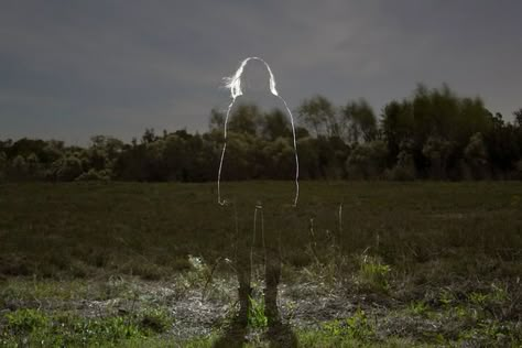 Ghostly Silhouettes of People as Faint Memories - photographer Andrew Lyman Lorien Legacies, Double Exposition, High Horse, Piper Mclean, Silhouette People, Night Vale, Leo Valdez, Foto Art, Naha