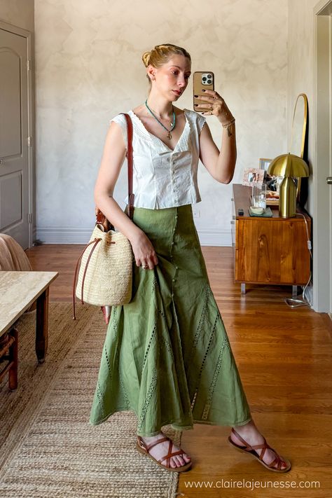 I went for classic French and European silhouettes with this one. I paired my Sezane Joanne linen maxi skirt with a Doen cotton Edwardian inspired top, leather strappy sandals, and a raffia straw bucket bag. This is a very European summer, french girl style, Italian summer outfit. #europeansummeraesthetic #frenchgirlfashion #maxiskirtoutfit #springoutfitideas #chicaesthetic #classicaesthetic #coquetteaesthetic #quietluxuryaesthetic Italy Linen Outfit, Outfits For Florence Italy Summer, Italian Spring Fashion, European Spring Fashion, Linen Maxi Skirt Outfit, Midi Skirt Outfit Summer, Italian Summer Dinner, Midi Skirt Outfits Summer, Sezane Top