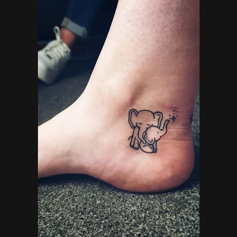 Mother Elephant Tattoo, Tattoo Ideas Elephant, Ash Tattoo, Mom Baby Tattoo, Mother And Baby Tattoo, Elephant Family Tattoo, Baby Elephant Tattoo, Cute Elephant Tattoo, Tattoo Therapy