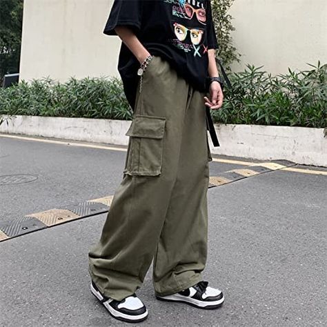 Outfits/cargo pants for men, green cargo pant, aesthetic men outfit, Green Cargo Pants Outfit, Cargo Pants Outfit Men, Baggy Outfits, Pants Outfit Men, Retro Pants, Baggy Cargo Pants, Cargo Pants Outfit, Baggy Style, Baggy Clothes