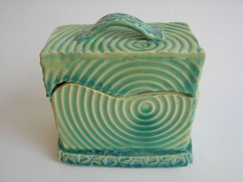 Slab Box Ceramics, Box Ceramics, High School Ceramics, Clay Lesson, Clay Box, Ready To Paint Ceramics, Ceramic Box, Ceramic Boxes, Hand Built Pottery