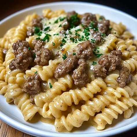 Very Easy Recipes Dinner, Pasta Recipes With Macaroni Noodles, Dollar General Lunch Ideas, Beef And Rotini In Parmesan Garlic Sauce, Garlic Parmesan Beef Pasta, Beef Parmesan Recipe, Easy Dinner Recipes Healthy Beef, Easy On The Go Dinners, Ground Beef Roman Noodle Recipes