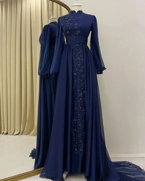 Long Gown Ideas, Hijab Prom Dress, Muslim Prom Dress, Simple Long Dress, Islamic Fashion Dresses, Muslim Evening Dresses, Gown Ideas, Fall Bridesmaids, Wedding Couture