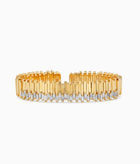 Suzanne Kalan’s new gold jewellery | Wallpaper Convertible Jewellery, Jewellery Wallpaper, Gold Jewellery Wallpaper, Convertible Jewelry, Beautiful Jewelry Diamonds, Neck Pieces Jewelry, Abstract Jewelry, Suzanne Kalan, High Jewellery