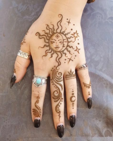 Hanna Tattoo, Cool Henna, Small Henna Tattoos, Henne Tattoo, Cute Henna Designs, Cute Henna Tattoos, Henna Style Tattoos, Small Henna, Henna Drawings