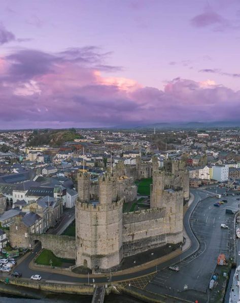 Caernarfon Castle in Wales beautiful old Castle Caernarfon Castle, Castles In Wales, Medieval Castles, Old Castle, Medieval Castle, Wales, Castle, Art