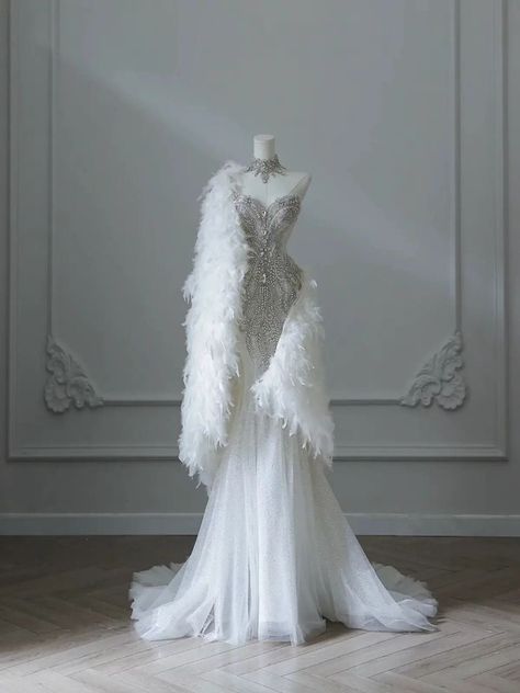 Wedding Dress With Feathers, Dress With Feathers, 파티 드레스, Pretty Wedding Dresses, Fantasy Dresses, White Wedding Dress, Dream Wedding Ideas Dresses, Prom Dress Inspiration, Pretty Prom Dresses