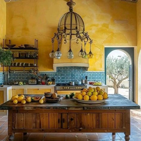 Mediterranean Kitchen, Italian Interior, Interior Design Per La Casa, Farmhouse Kitchen Design, Italian Home, Italian Kitchen, Mediterranean Homes, Dream House Interior, Dream House Decor