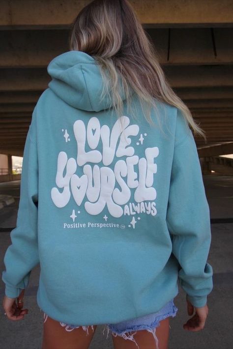 Hoodies For Teens, Projets Cricut, Trendy Shirt Designs, Stylish Hoodies, Shirt Design Inspiration, Selling Clothes, Trendy Shirts, Love Yourself, Sweatshirt Designs