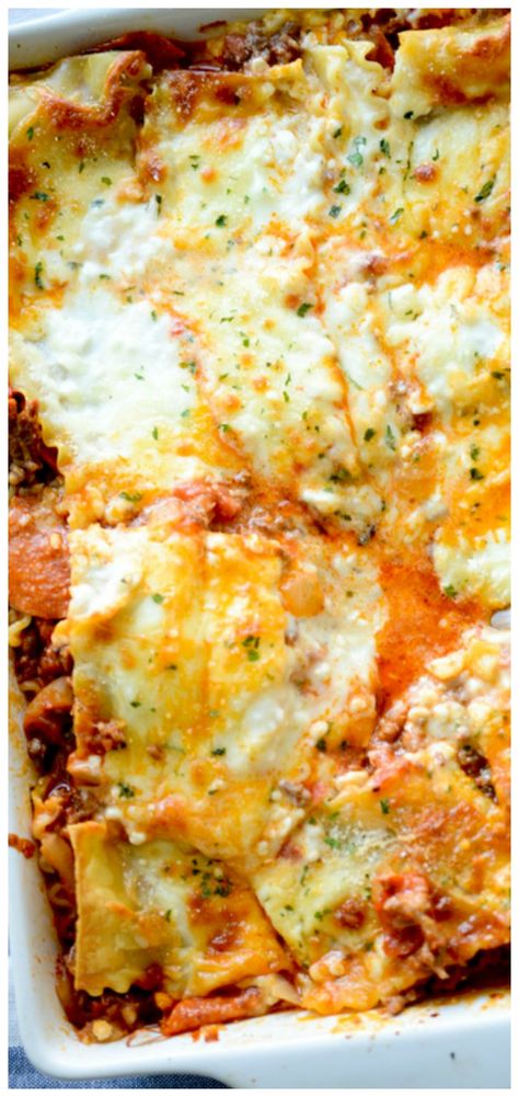 Trisha Yearwood's Spinach Casserole, Trisha Yearwood Recipes Cowboy Lasagna, Trisha’s Southern Kitchen Recipes, Lasagne Casserole Recipe, Trisha Yearwoods Cowboy Lasagna, Trisha Yearwood Spinach Casserole, Texas Lasagna Recipe, Cowboy Cooking Recipes, The Food Network Recipes