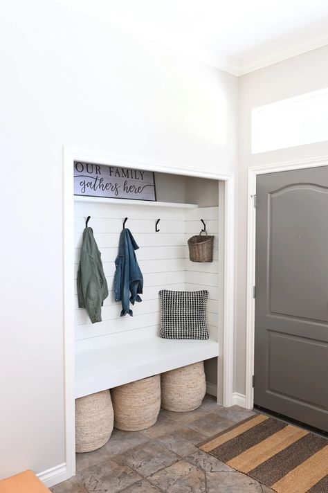 A DIY mudroom closet. A reader needed help creating an organized entryway to conceal her shoes and coats. Here is my design plan to makeover this space. #mudroom #entryway Entrance Tile, Hallway Hooks, Front Door Hallway, Organized Entryway, Door Hallway, Family Room Paint Colors, Styling Home Decor, Front Closet, Mudroom Closet