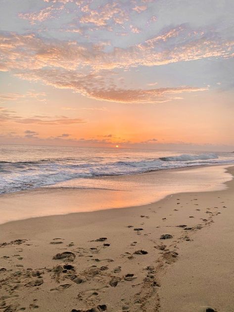 Beachy Wallpapers, Beach Sunset Wallpaper, Beautiful Scenery Pictures, Ocean Sky, Beach Wallpaper, Sunset Wallpaper, Pretty Sky, Sunset Pictures, Sunset Photos