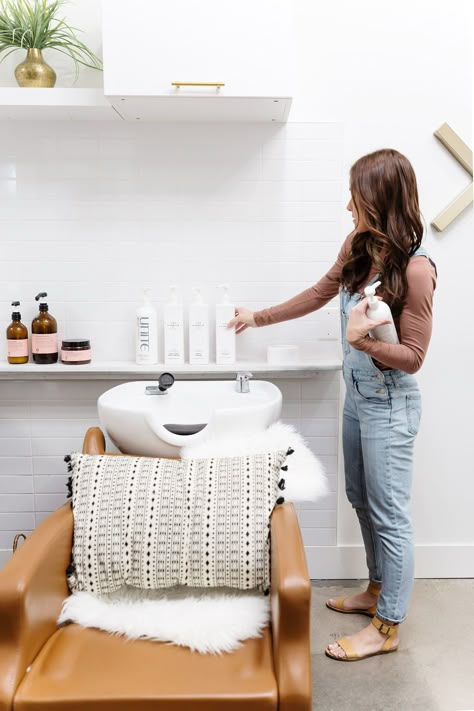 Salon Sink Area, Small Hair Studio Ideas, Studio Salon Ideas Small Spaces, Small Home Salon, Small Salon Suite Ideas Interior Design, Small Hair Salon Interior Design, Tiny Salon Ideas, Boho Salon Ideas, Salon Studio Suite