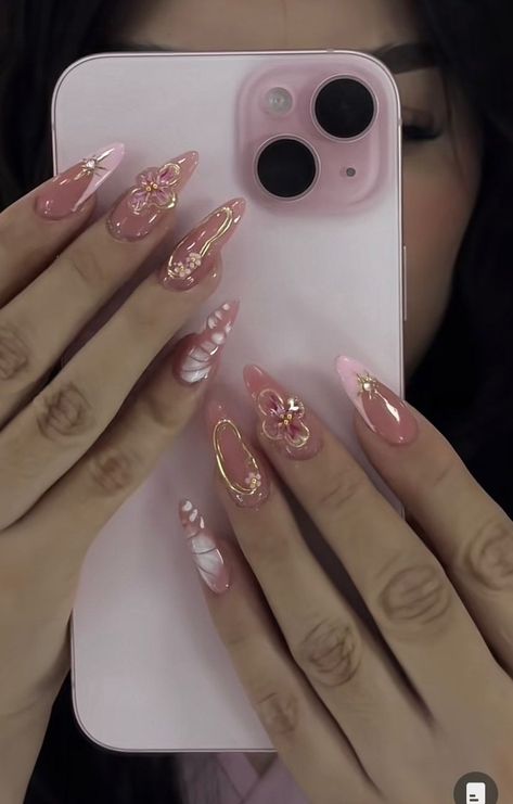 Acrylic Nails September 2024, Virgo Aesthetic Nails, September Nail Inspo Almond, Aesthetic Nails Acrylic Summer, Virgo Nails Designs, Aesthetic Nails Acrylic, Nails Acrylic Summer, Quartz Nails, Trends Nails