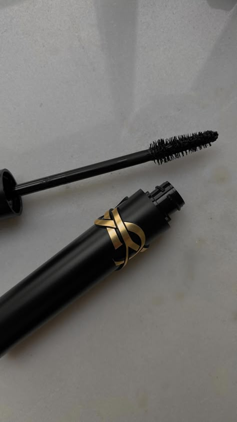 Ysl Mascara, Ysl Makeup, Brown Mascara, Ysl Beauty, Luxury Makeup, Foto Ideas Instagram, Mascara Lashes, Makati, Makeup Reviews