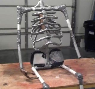 Skeleton Diy, Haunted Trail Ideas, Skeleton Sculpture, Haunted Cemetery, Zombie Decorations, Haunted Trail, Haunted House Diy, Scary Halloween Decorations Diy, Halloween Outside