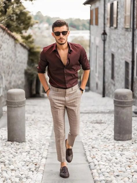 Maroon Shirt Outfit, Men Formal Outfit, Formal Dresses For Men, Mens Smart Casual Outfits, Kemeja Lelaki, Mens Business Casual Outfits, Shirt Outfit Men, Pants Outfit Men, Formal Men Outfit