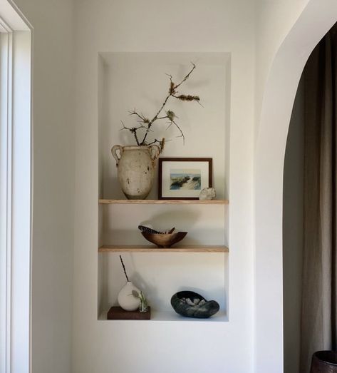 Built In Recessed Shelves, Entryway Recessed Wall, Diy Recessed Wall Niche, Lounge Floating Shelves, Niche In Wall Ideas, Kitchen Wall Niche Ideas, Indented Wall Shelves, How To Style Wall Niche, Inset Wall Niche