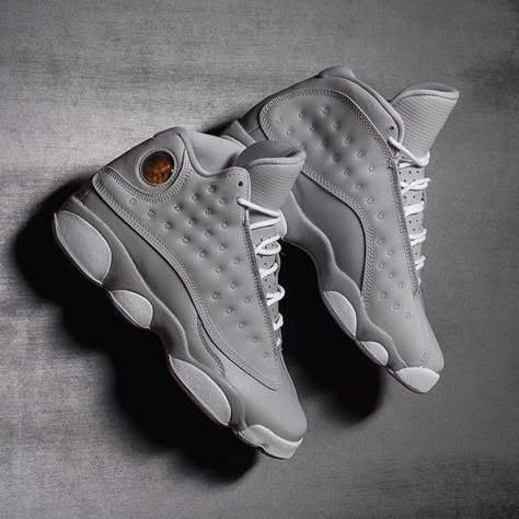 Retro 13 Jordans, Jordans 13, Jordan Swag, Nike Shoes Girls, White Jordans, Jordan Shoes Girls, Sneakers Jordans, Custom Nike Shoes, Jordan Shoes Retro