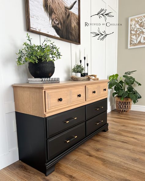 • • SOLD • • I love these maple dressers. This piece needed a bit of work but nothing a bit of elbow grease and repair magic couldn’t fix! I straightened out the base and I absolutely LOVE this new hardware on it. Oh, and let’s not disregard that stunning wood grain on top 😍 Finished in coal black by @fusionmineralpaint. DID I MENTION I HAVE MATCHING NIGHTSTANDS?! Stay tuned for the next post! 50Wx29.5H $650 • Pickup Leduc • Delivery available for a fee • 25% non refundable deposit r... Black And Wood Furniture, Dresser Ikea, Stained Dresser, Matching Nightstands, Grease, Wood Furniture, Stay Tuned, Wood Grain, Furniture Diy