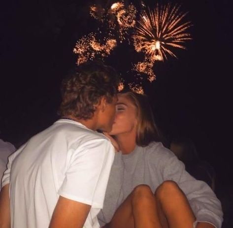 Couple Goals Teenagers, Goals Pictures, Boyfriend Goals, Cute Couples Photos, Relationship Goals Pictures, Photo Couple, Cute Relationship Goals, Teenage Dream, Paros