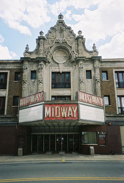 Midway Theatre - Rockford, Illinois abandoned Theatre Exterior, Abandoned Places In The Uk, Rock Island Illinois, Antioch Illinois, Abandoned Illinois, Wisconsin Vacation, Abandoned Drive In Theater, Rockford Illinois, Abandoned Hospital