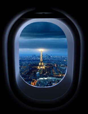 Paris Wallpaper, Airplane Window, Paris Pictures, Paris Photo, The Eiffel Tower, City Aesthetic, Pretty Places, Sky Aesthetic, Travel Aesthetic