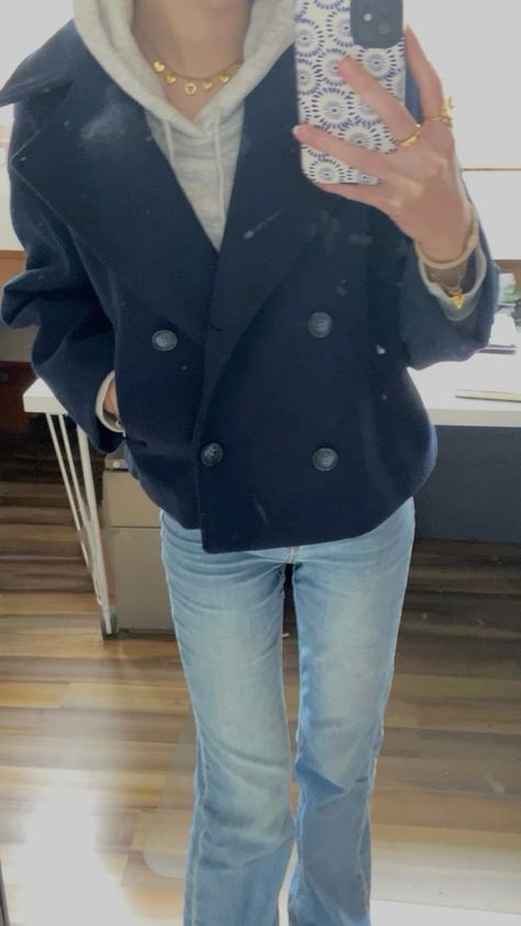 Navy Autumn Outfit, Navy Outfits Aesthetic, Navy Jacket Outfit Winter, Navy Vest Outfit, Navy Trench Coat Outfit, Navy Blue Jacket Outfit, Navy Blue Coat Outfit, Navy Jacket Outfit, Navy Coat Outfit