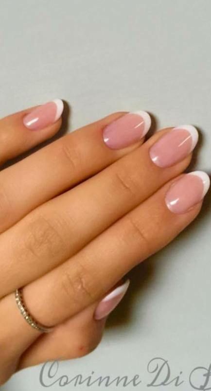 Short Minimalist Nails French Tip, Nails Kurz, French Pedicure, French Manicure Nails, French Tip Acrylic Nails, Basic Nails, Casual Nails, Her Nails, Round Nails